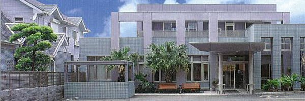 蜂須賀クリニック外観