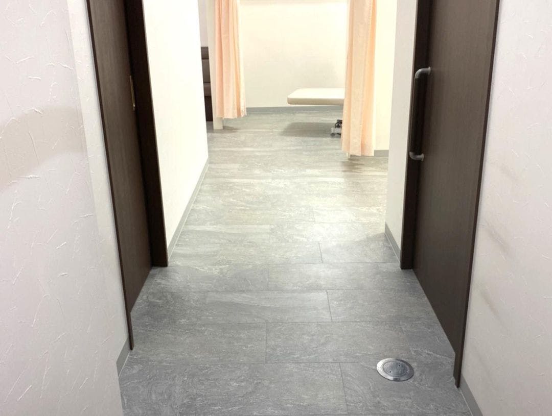 木田形成外科皮フ科クリニック通路