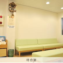 大岡山どんぐり皮膚科待合室