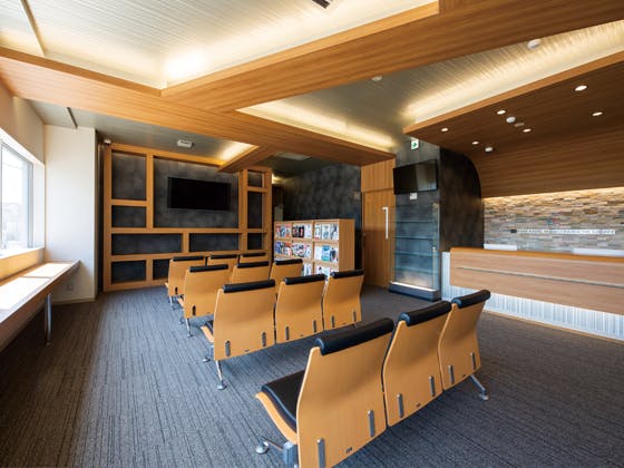 いしやま形成外科クリニック(ISHIYAMA PLASTIC AND RECONSTRUCTIVE SURGERY)待合室