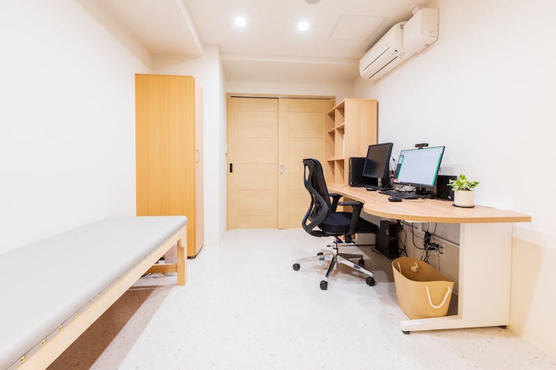 MIKIクリニック豊中駅前診察室