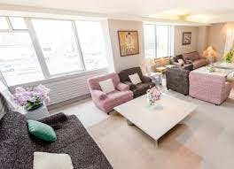 足立皮膚科美容外科クリニック待合室