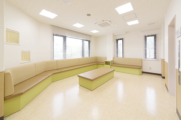 花小金井さくら整形外科待合室
