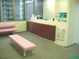 梅田皮膚科待合室