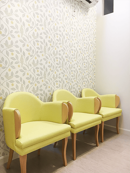 オリーブ内科・外科クリニック待合室