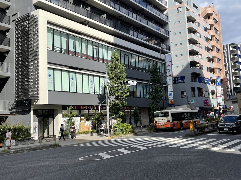 成増駅前かわい皮膚科外観