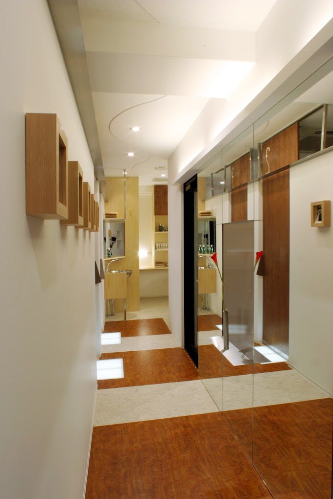 ゆみこ皮フ科クリニック通路