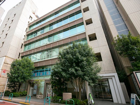 青山整形外科クリニック外観