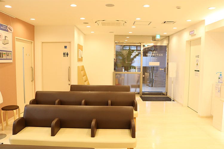 大岡山あおぞら整形外科待合室