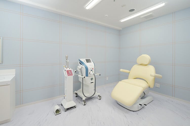 二俣川駅前皮ふ科処置室