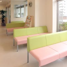 おおたけ皮フ科待合室