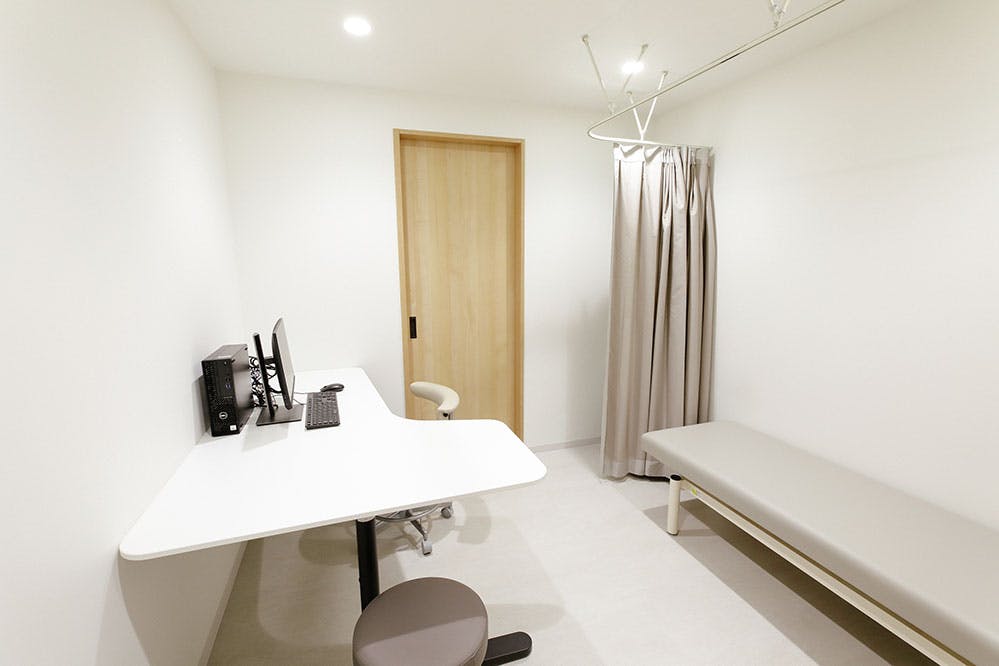 日本橋いろどり皮ふ科クリニック診察室