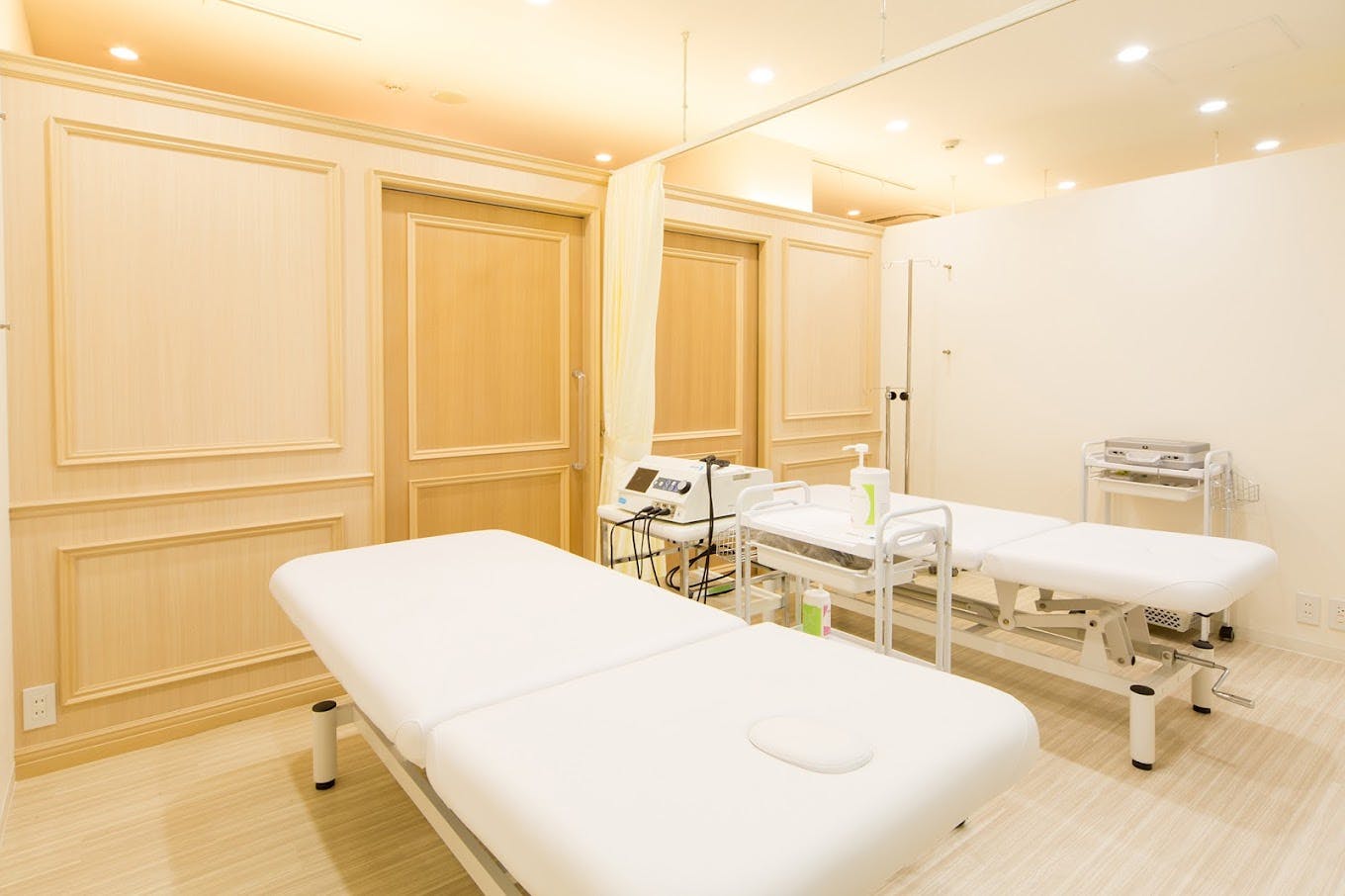 なら美容形成クリニック処置室