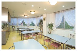 クワヤ病院待合室2