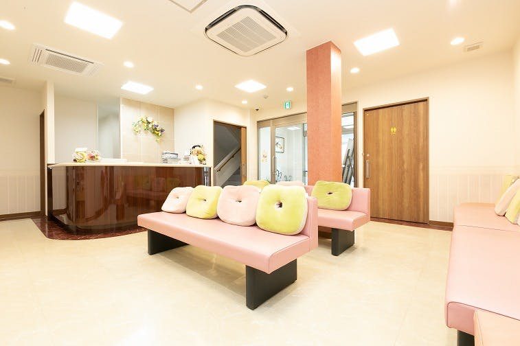 ほりい内科・整形外科クリニック待合室