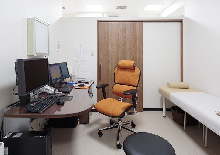 いたみホームクリニック診察室