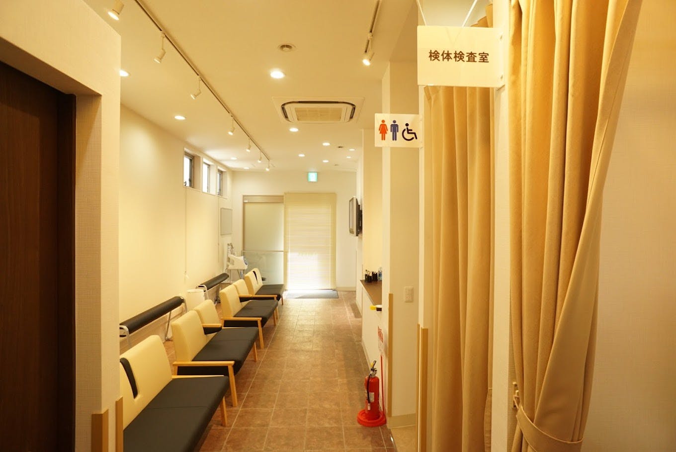 粕壁東クリニック中待合