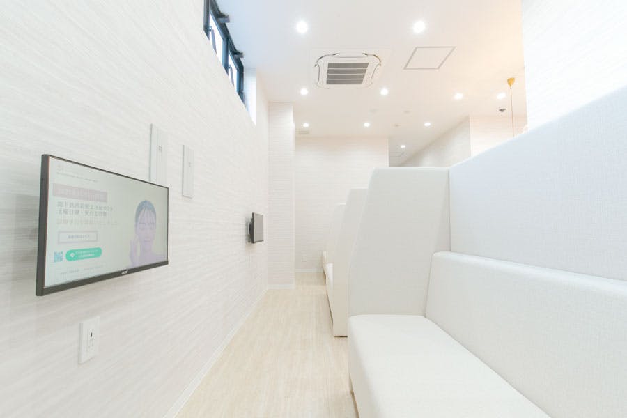 でぐちスキンクリニック待合室