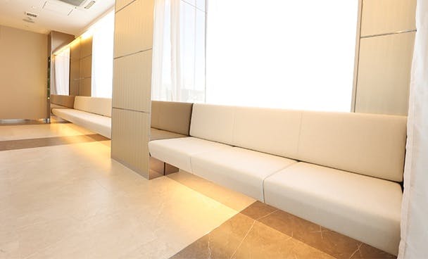 お茶の水美容形成クリニック 渋谷院待合室