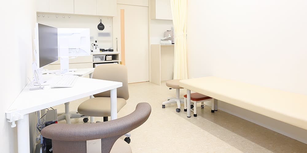 あすか皮フ科クリニック診察室