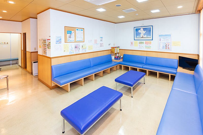 栗原皮フ科クリニック待合室