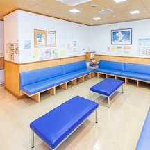 栗原皮フ科クリニック待合室