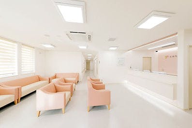 とかち形成外科クリニック待合室