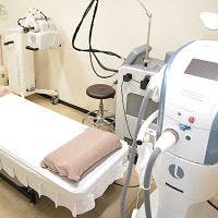 シオン皮フ科クリニック処置室