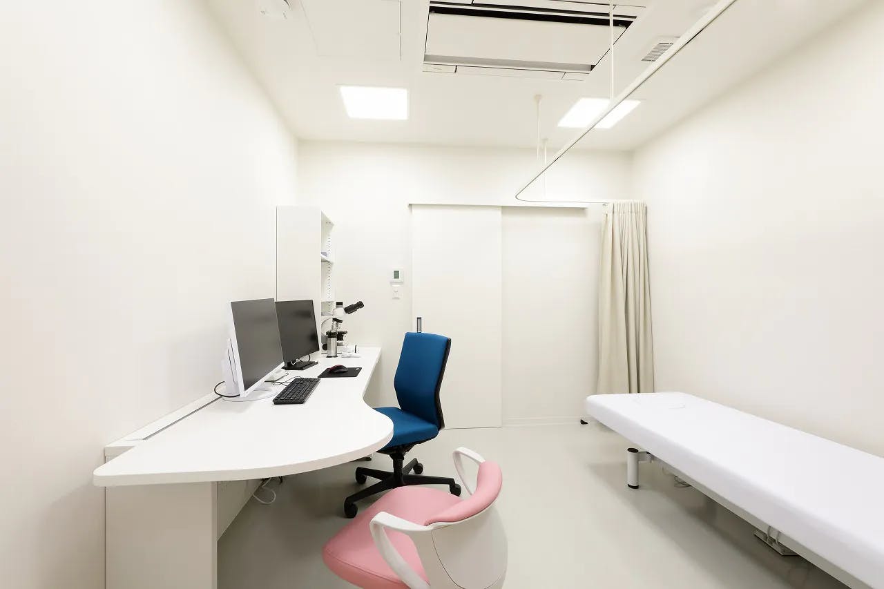 西台高島平内科・内視鏡・皮膚科クリニック診察室