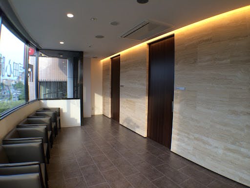 福田心臓血管クリニック待合室