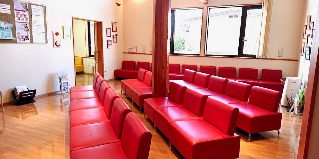 中村皮ふ科クリニック待合室