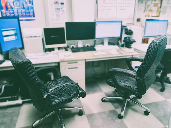 秋田泌尿器科クリニック診察室