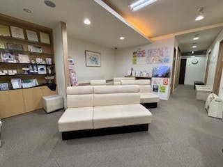 ケセラスキンケアクリニック(QueSera Sukin-Care Clinic)待合室