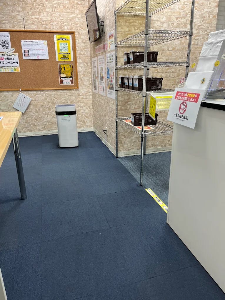 新橋トラストクリニック待合室