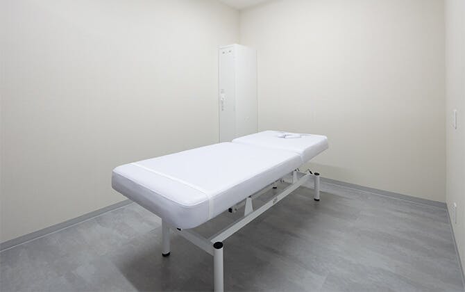 メンズエミナル 奈良院施術室