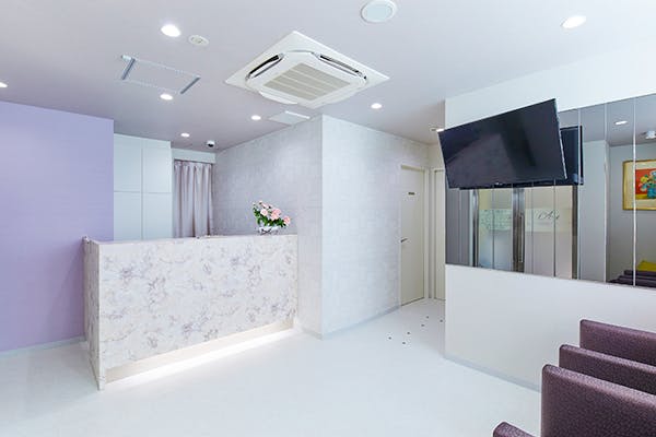 あい内視鏡クリニック待合室