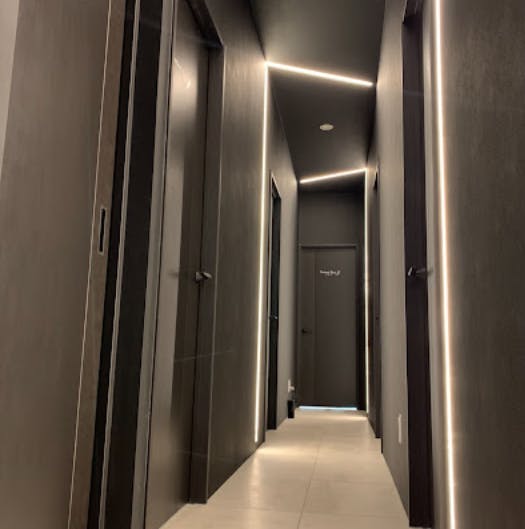 メディカルブロー 広島院廊下