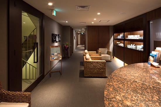 ティースアート 新宿店待合室