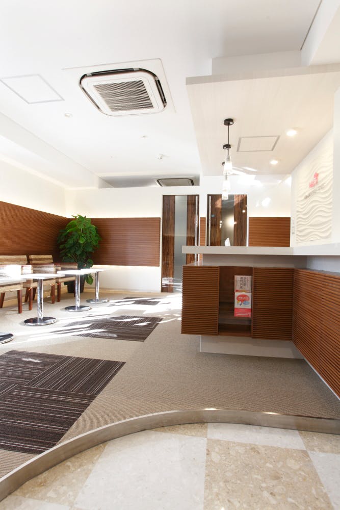 美馬レディースクリニック受付待合室