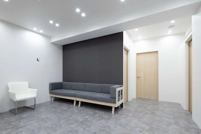 メンズエミナル 千葉院待合室