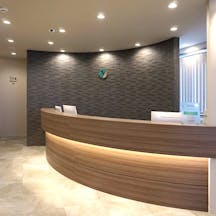 八潮 形成外科・皮ふ科受付