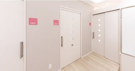 池田クリニック診察室前