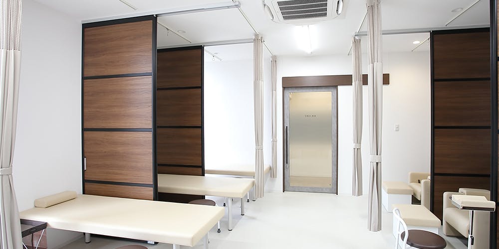 しらはま整形外科皮膚科クリニック処置室