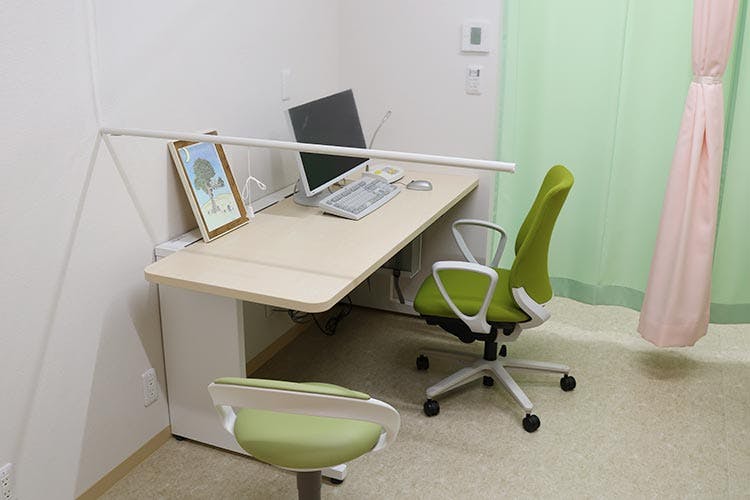 中央林間みき皮ふ科クリニック診察室