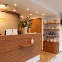 王子駅皮膚科パウダールーム受付