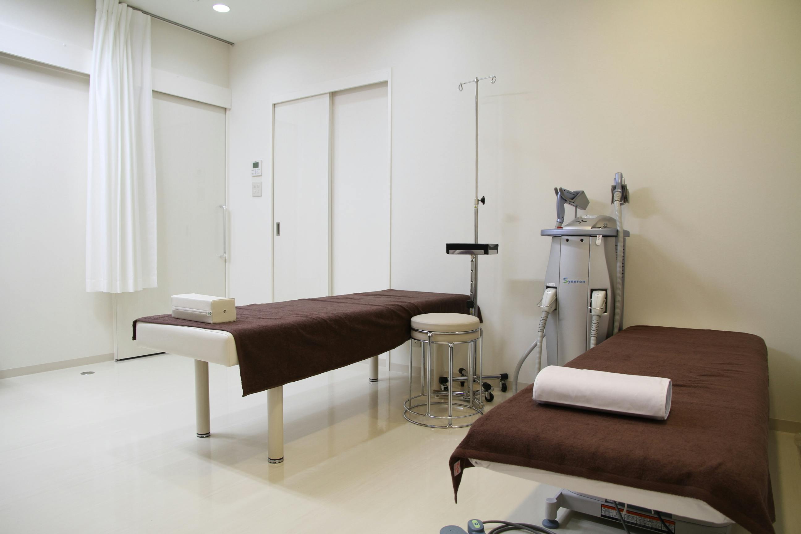 うえの皮フ科処置室処置室