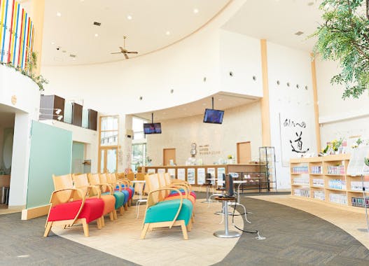 わかば台デンタルクリニック待合室