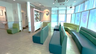 野村皮膚科医院待合室