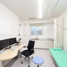 ながね泌尿器科皮フ科クリニック診察室