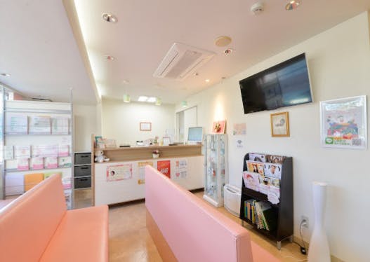 はなふさ皮膚科 三鷹院待合室